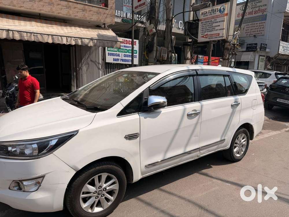 Toyota Innova Crysta 2018 Diesel Well Maintained