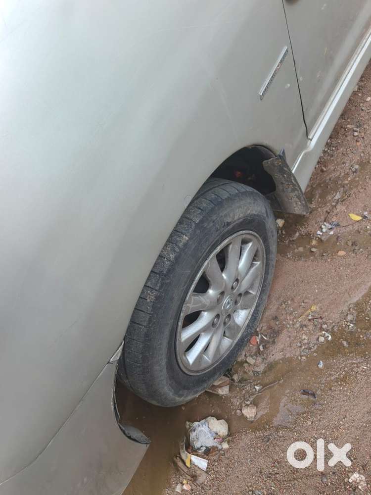 Toyota Innova Diesel 2012