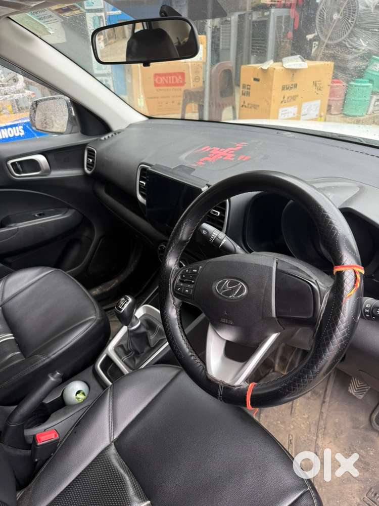 Hyundai Venue Petrol 2019
