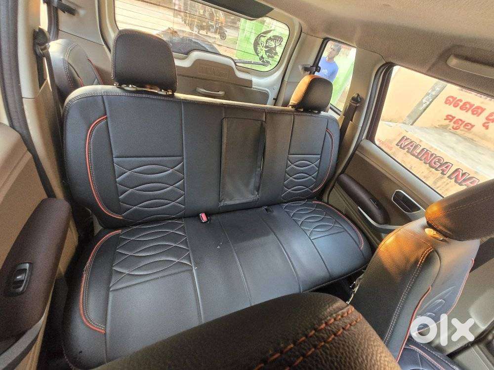 Mahindra Tuv 300 Mhawk100 T8, 2018, Diesel