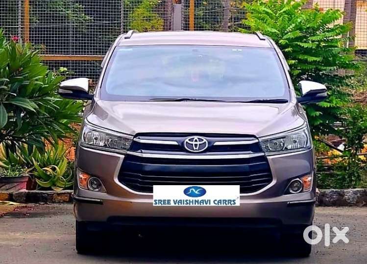 Toyota Innova Crysta G 8 Str, 2016, Diesel