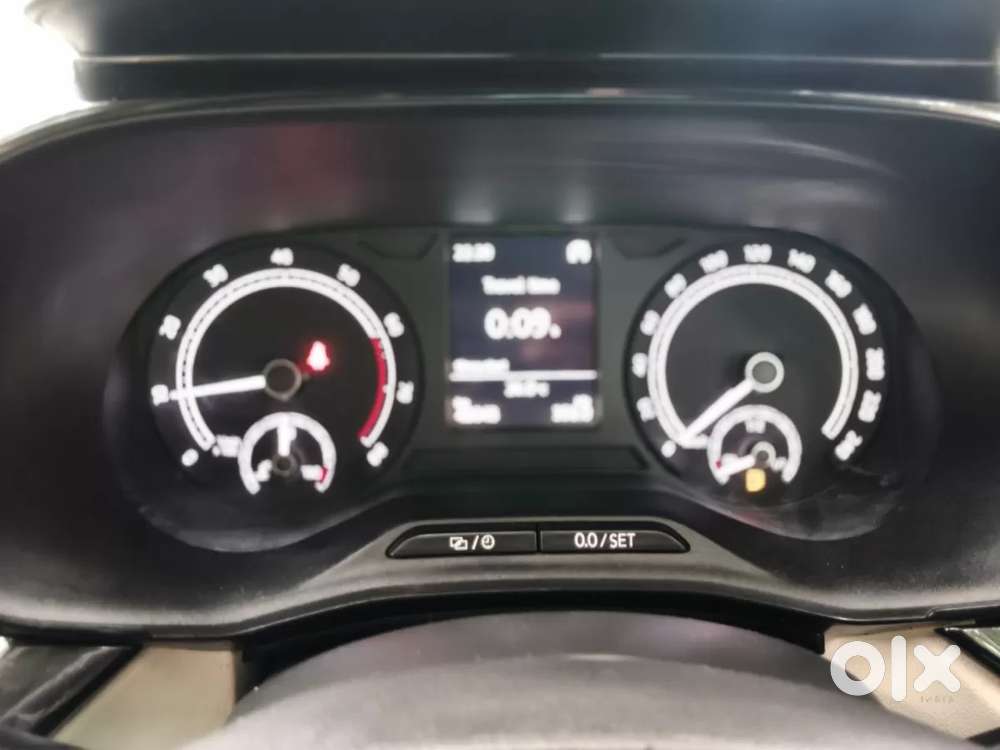 Skoda Slavia Ambition 1.0l Tsi Mt, 2022, Petrol