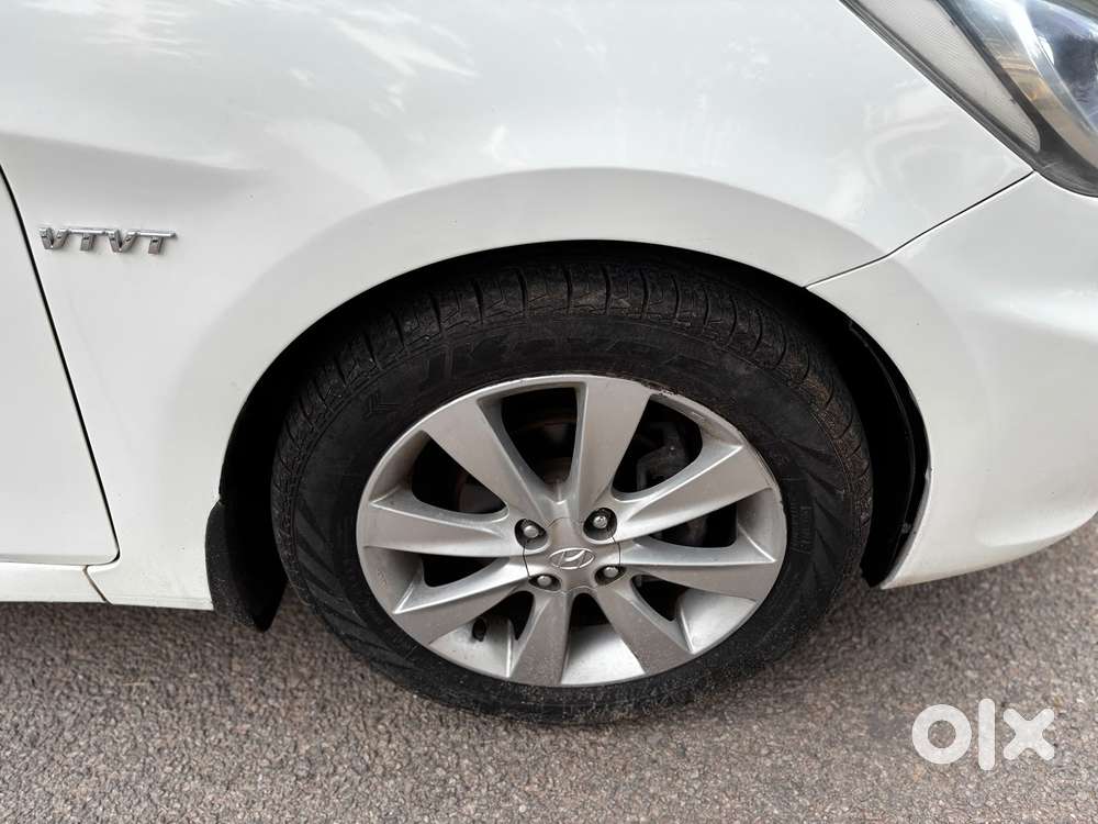 Hyundai Fluidic Verna 1.6 Vtvt Sx, 2012, Petrol