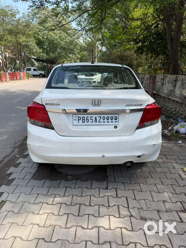 Honda Amaze 2015 Diesel Well Maintained