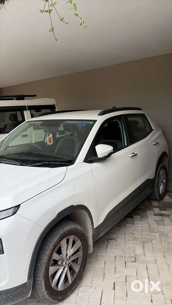 Skoda Kylaq Signature At 2025