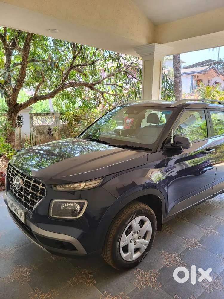 Hyundai Venue March 2021 Petrol Well Maintained
