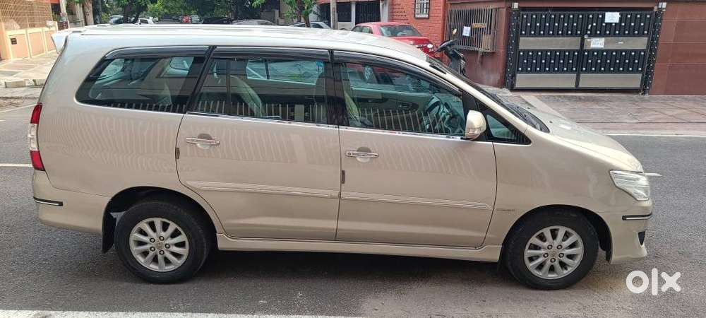 Toyota Innova 2.5 V 7 Str, 2013, Diesel