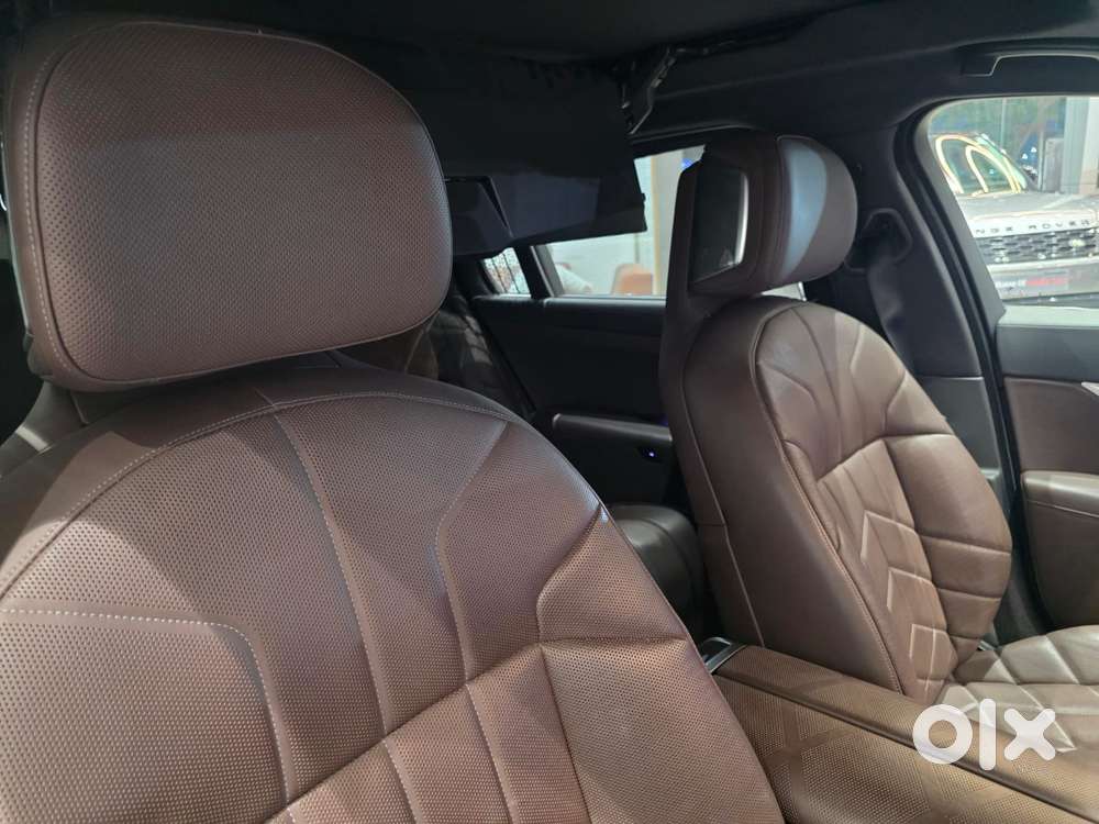 Bmw I7 Xdrive60, 2023, Electric