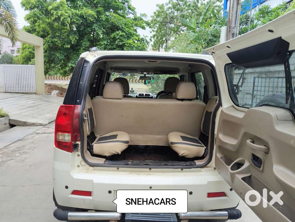 Mahindra Tuv 300 T10 Opt, 2018, Diesel