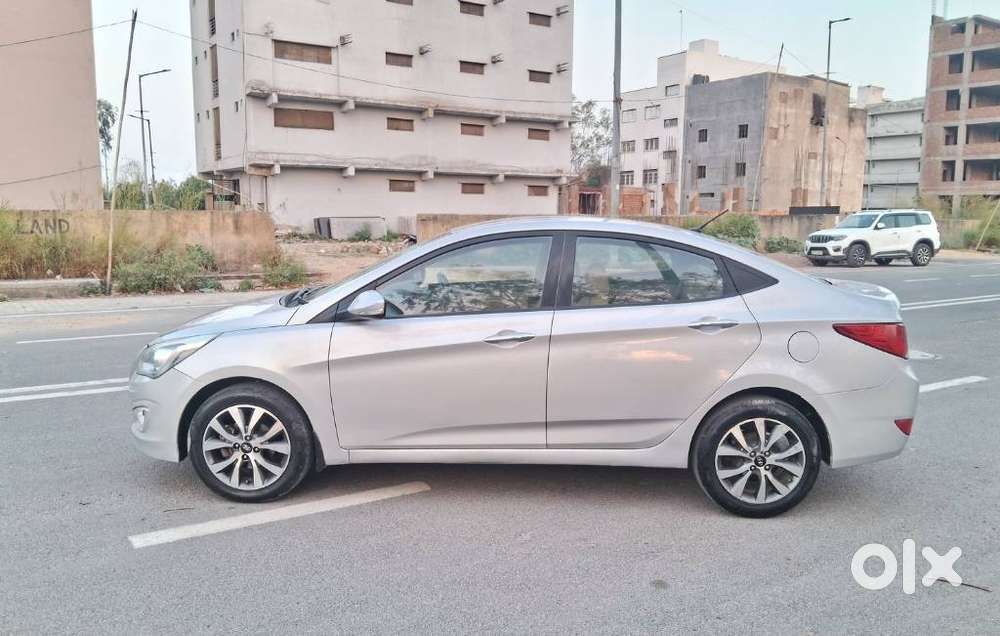 Hyundai Verna Vtvt 1.6 Sx, 2015, Petrol