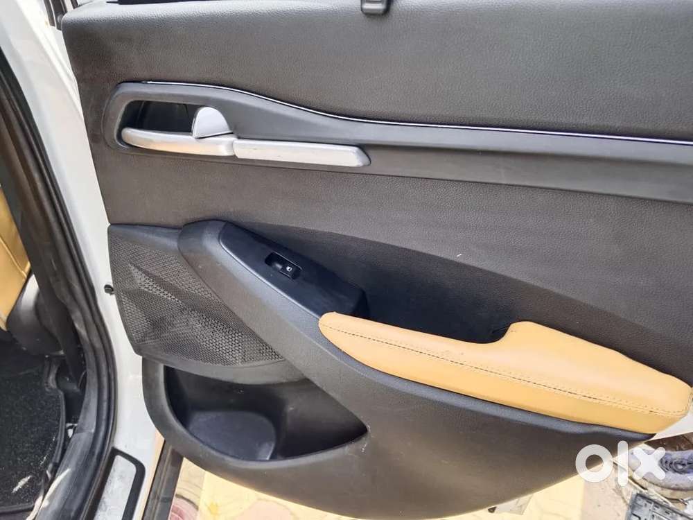 Kia Seltos 1.5 Htk+, 2020, Petrol