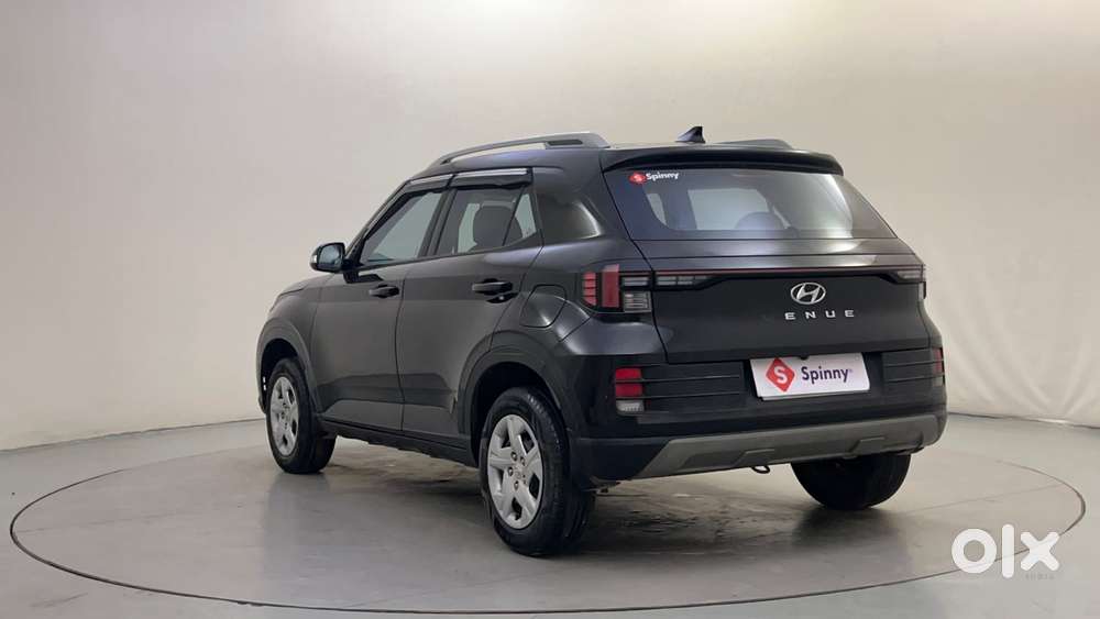 Hyundai Venue 1.2 S (o), 2022, Petrol