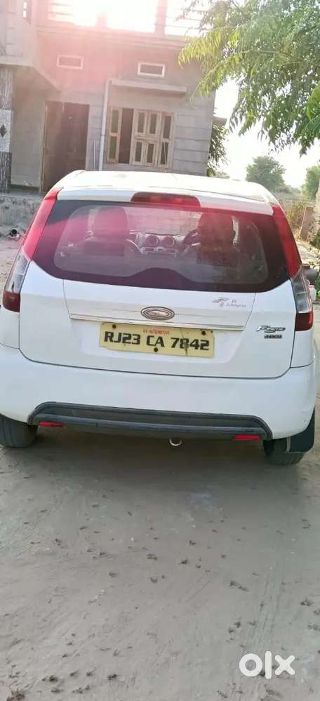 Ford Figo Diesel Zxi 2012