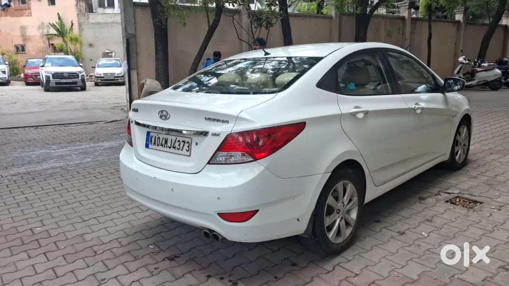 Hyundai Verna Vtvt 1.6 Sx, 2011, Petrol