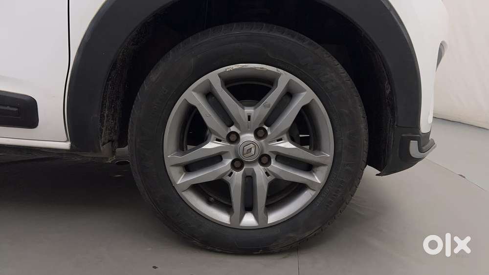 Renault Triber Rxz Easy-r Amt, 2020, Petrol