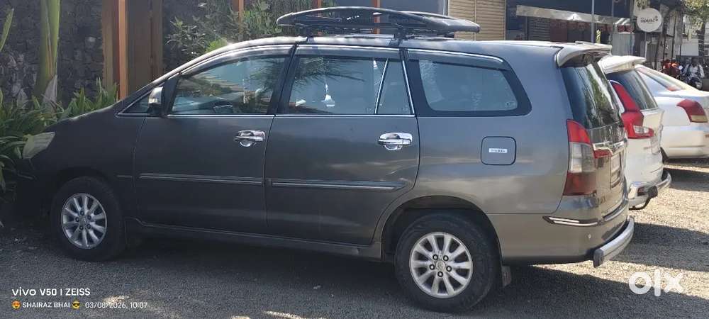 Toyota Innova 2012 Diesel Well Maintained