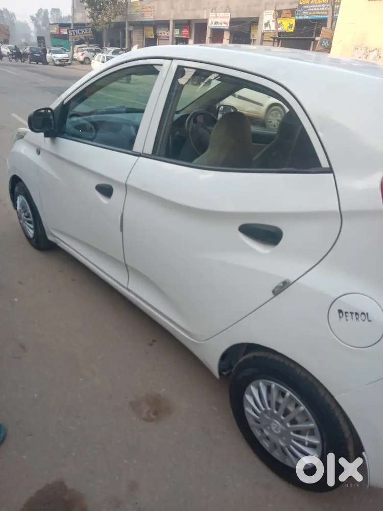 Hyundai Eon 2015 Petrol Well Maintained
