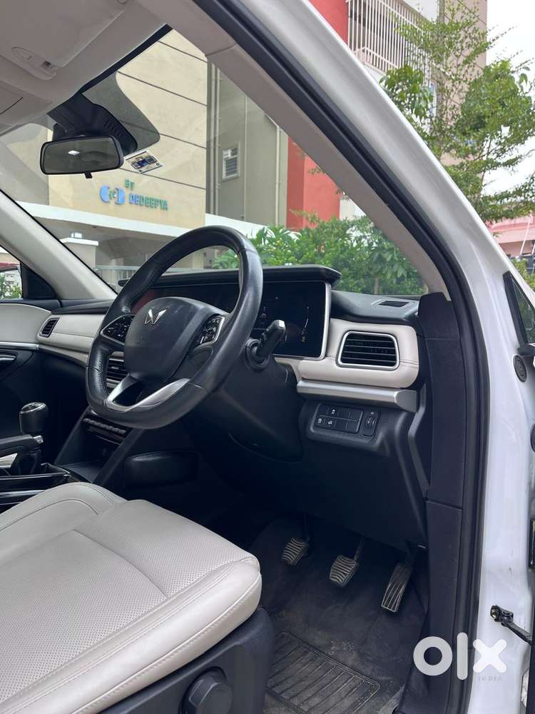 Mahindra Xuv700 2.2 Ax 7 Diesel Mt Str, 2022, Diesel