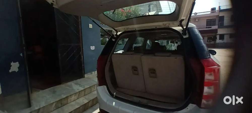 Mahindra Car Sell