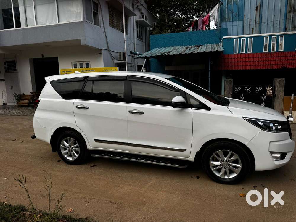 Toyota Innova Crysta [2020-ongoing] 2.4 Gx At 7 Str, 2023, Diesel