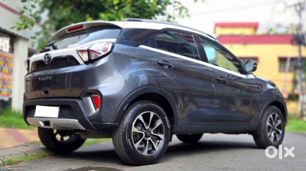 Tata Nexon 1.2 Revotron Xza Plus Dualtone, 2020, Petrol