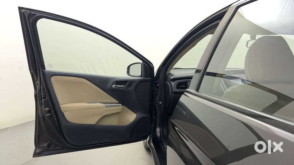 Honda City I-vtec S, 2015, Petrol