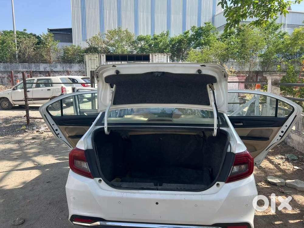 Honda Amaze 2022 Petrol 90000 Km Driven