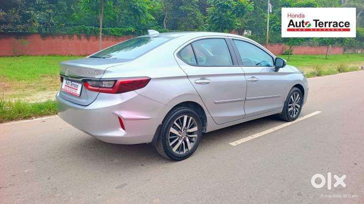 Honda City Zx Petrol Mt, 2021, Petrol