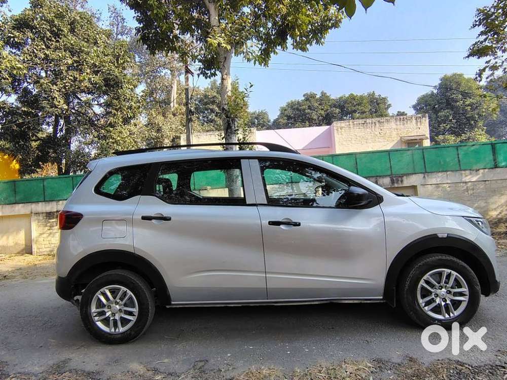 Renault Triber Rxl, 2022, Petrol