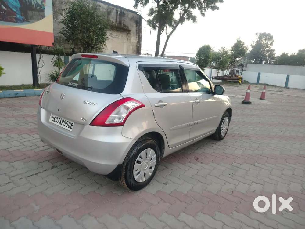 Maruti Suzuki Swift Vxi 2012