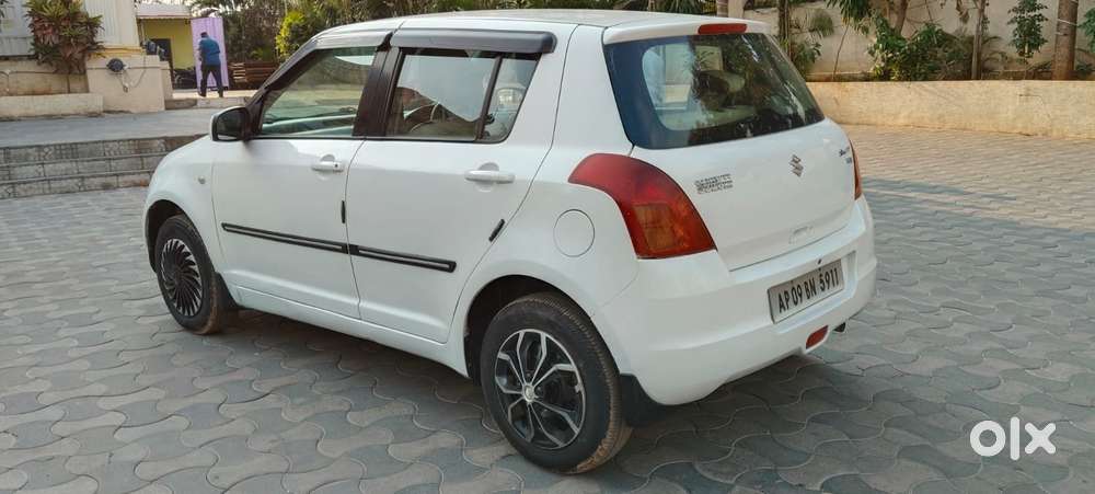 Maruti Suzuki Swift Vxi Bsiv, 2007, Petrol