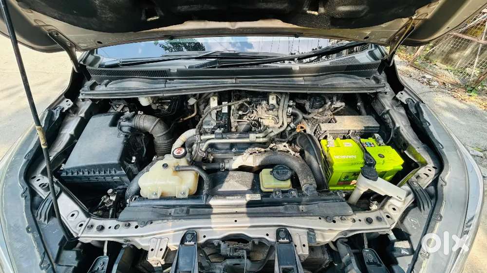 Toyota Innova Crysta 2018 Diesel 265000 Km Driven