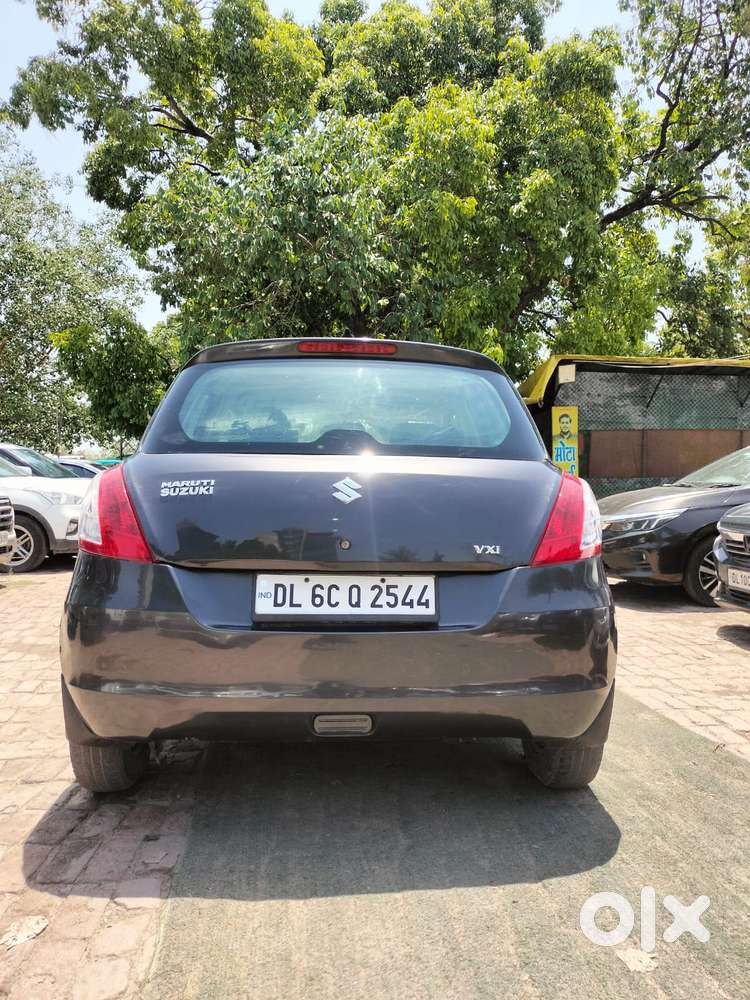 Maruti Suzuki Swift Lxi Option, 2017, Petrol