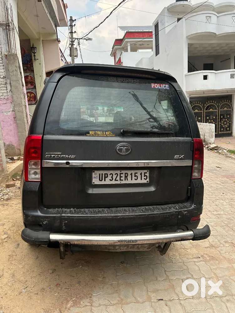 Tata Safari Storme 2013
