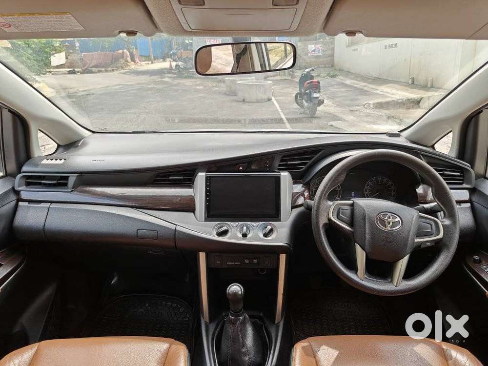 Toyota Innova Crysta 2.4 G Mt, 2017, Diesel