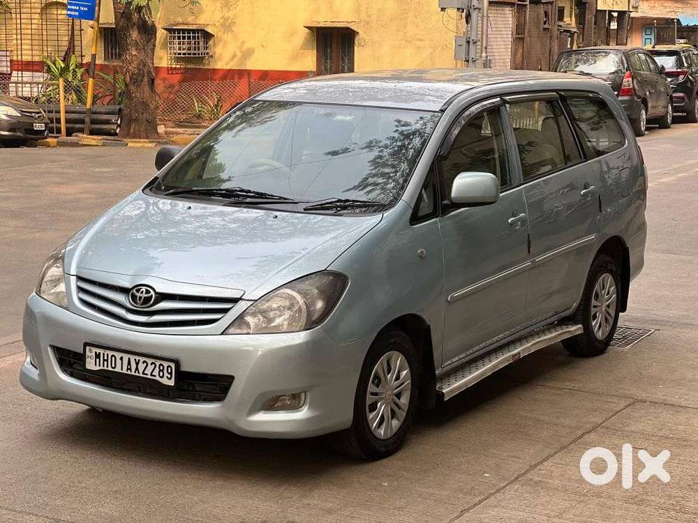 Toyota Innova 2.5 G (diesel) 8 Seater Bs Iv, 2011, Diesel