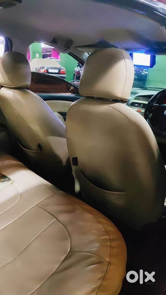 Fiat Linea Emotion Pk 1.4, 2010, Petrol