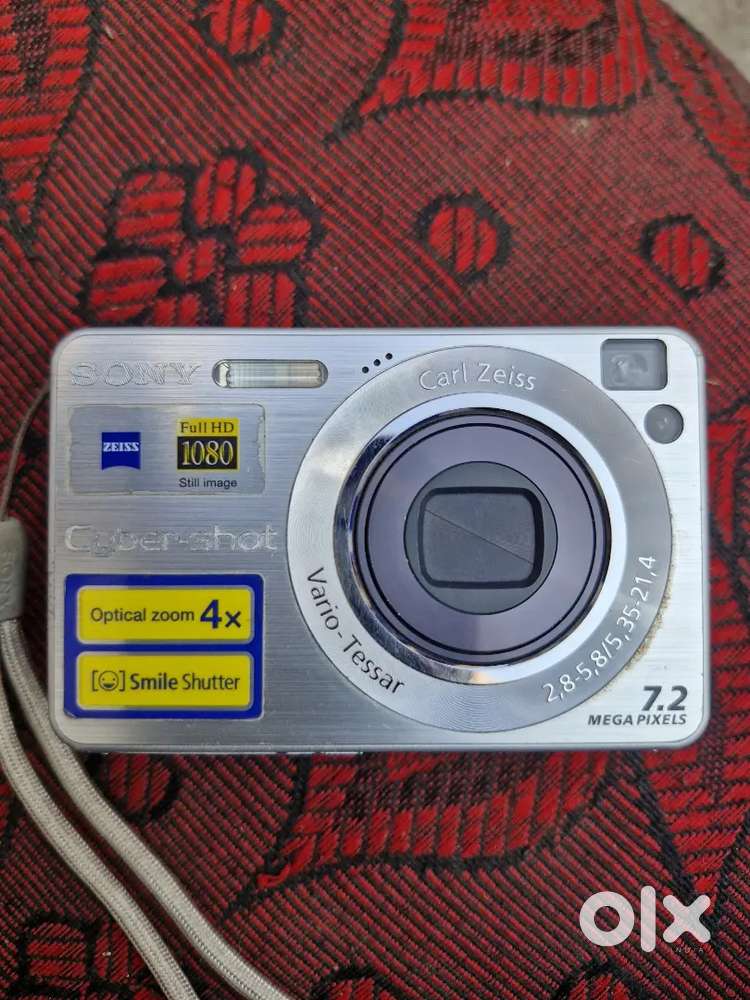 Sony Cyber-shot DSC-W110 7.2MP Digital Camera | Carl Zeiss | 4X Optica