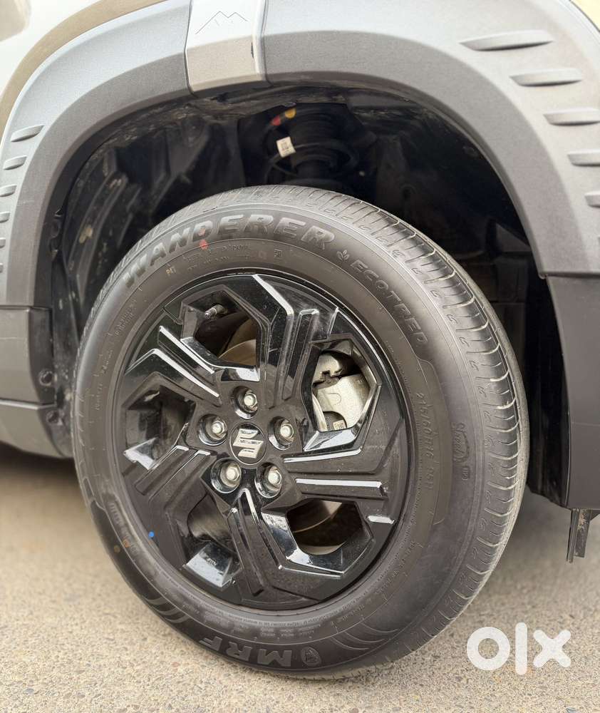 Maruti Suzuki Brezza 1.5 Zxi At Smart Hybrid, 2025, Petrol