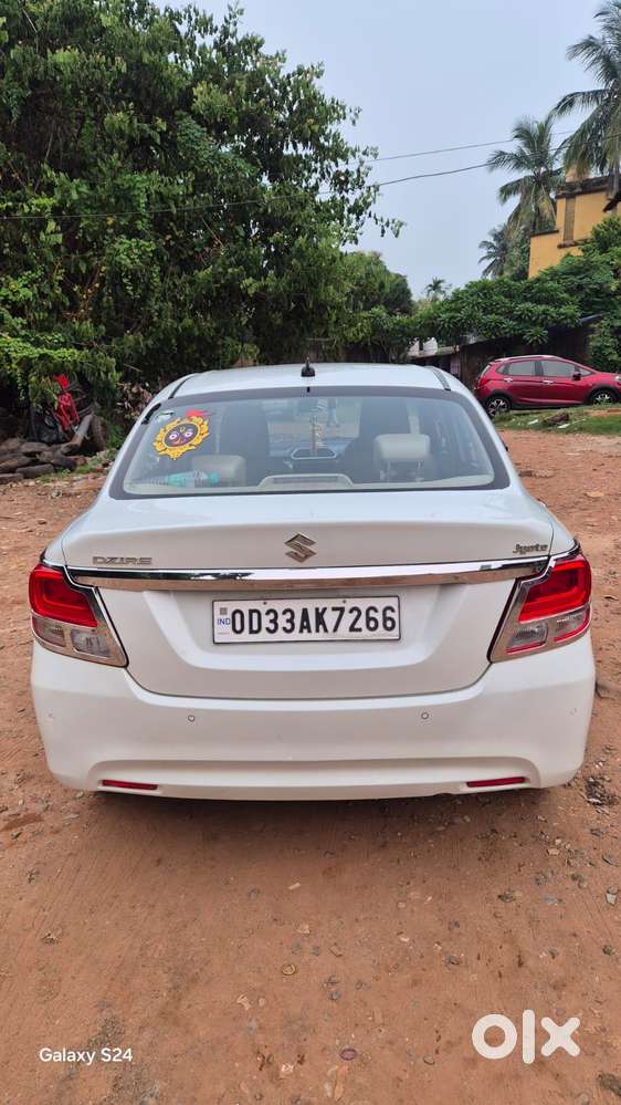Maruti Suzuki Swift Dzire Vxi Optional, 2023, Petrol