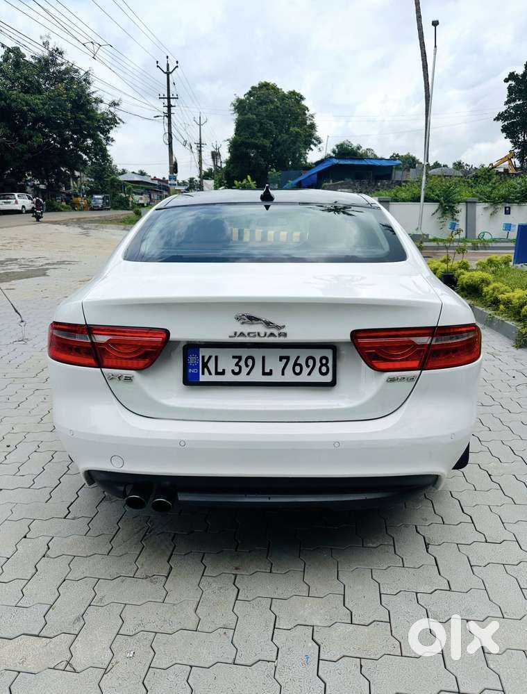 Jaguar Xe Portfolio, 2017, Diesel