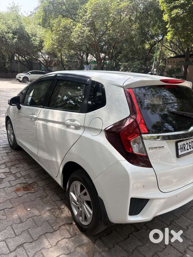 Honda Jazz V Automatic, 2016, Petrol