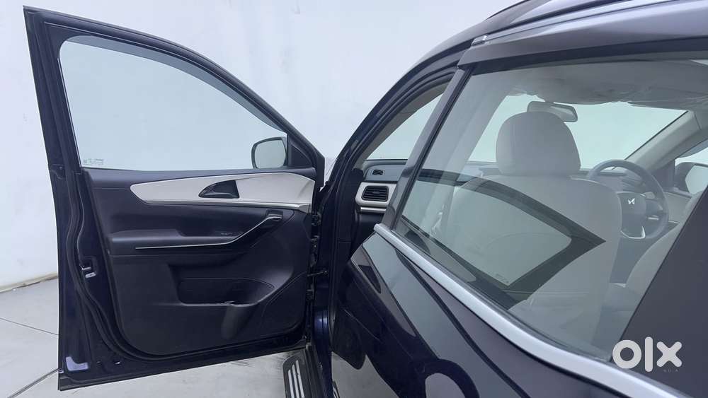 Mahindra Xuv700 2.2 Ax 5 Diesel Mt 7 Str, 2023, Diesel