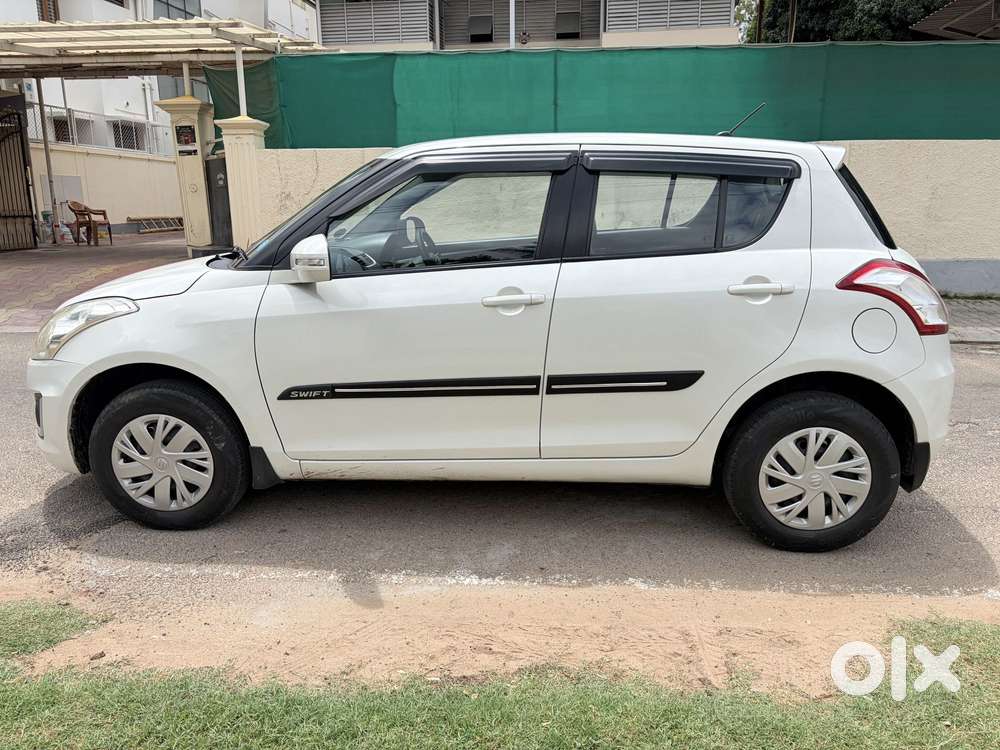 Maruti Suzuki Swift Vxi + Manual, 2016, Petrol