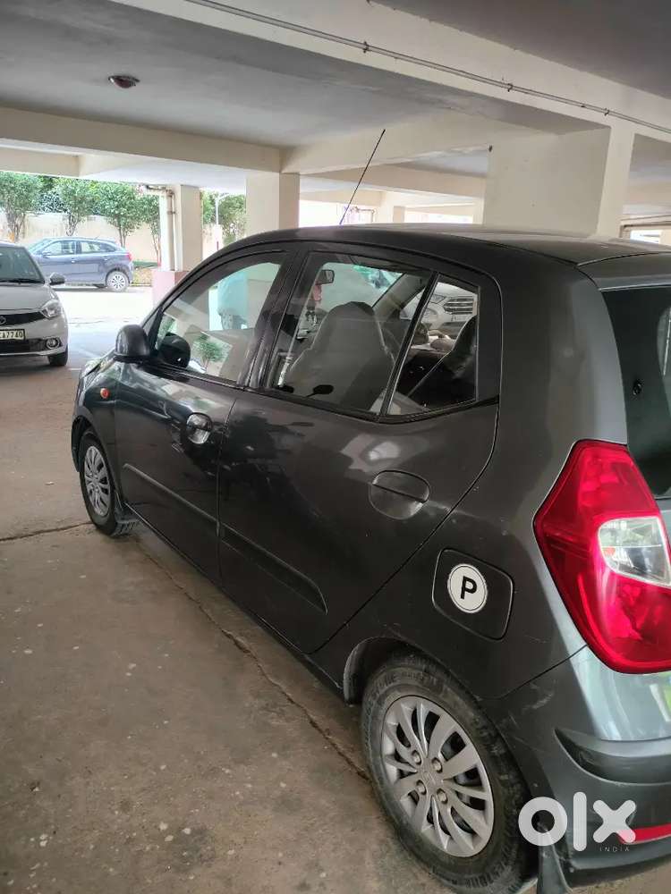 2nd Owner Hyundai I10 2015 Variant Sportz