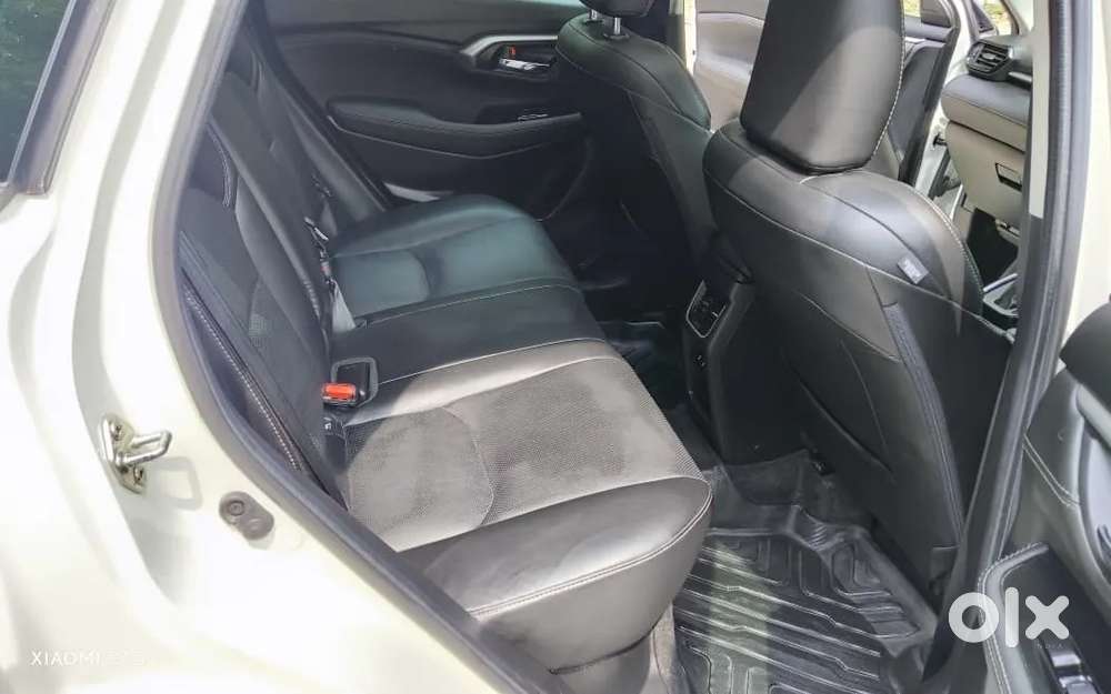 Toyota Urban Cruiser Hyryder 1.5 V Hybrid, 2025, Petrol