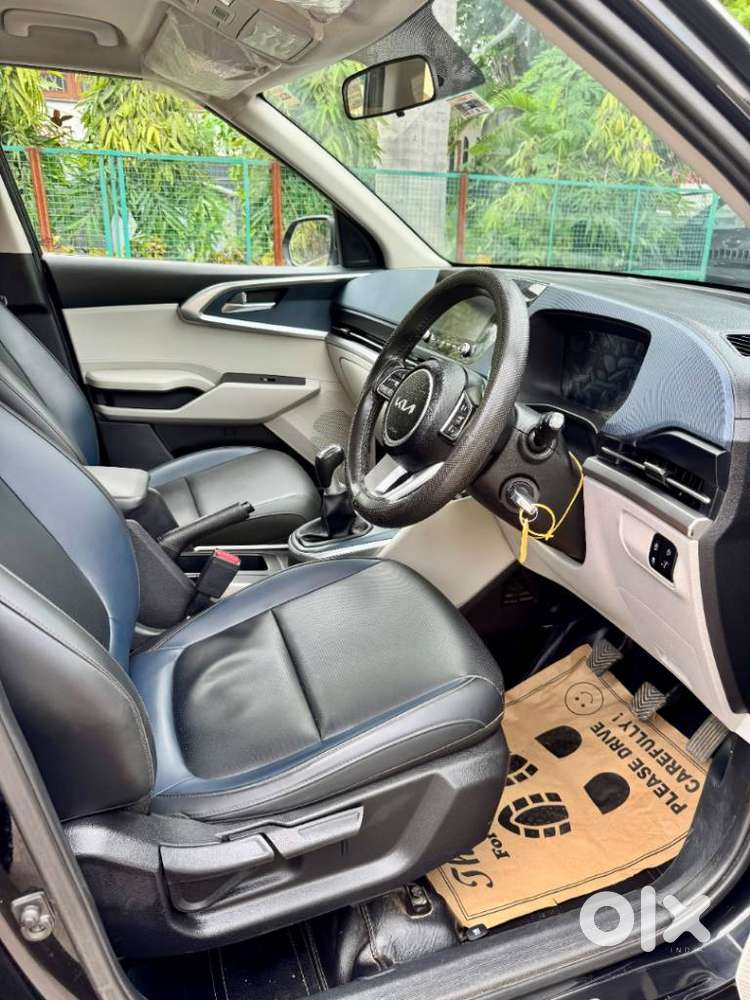 Kia Carens G 1.5 6mt Premium (o) 7-seater, 2025, Diesel