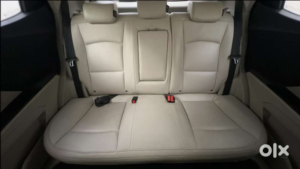 Mahindra Xuv300 W8 Option, 2022, Petrol