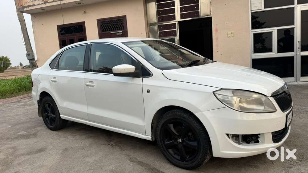 Skoda Rapid Elegance 2014 Diesel