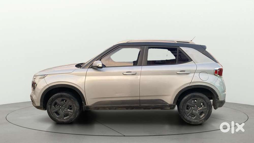 Hyundai Venue 1.2 S Plus, 2021, Petrol